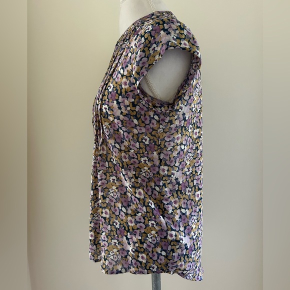 Cute Flower Print Top - Picture 3 of 6